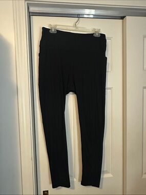 Victoria's Secret Black High-Waist Yoga Leggings